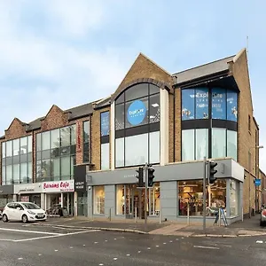 https://marlborough-apartment-on-lisburn-road-by-lesley.belfasthotelsireland.com