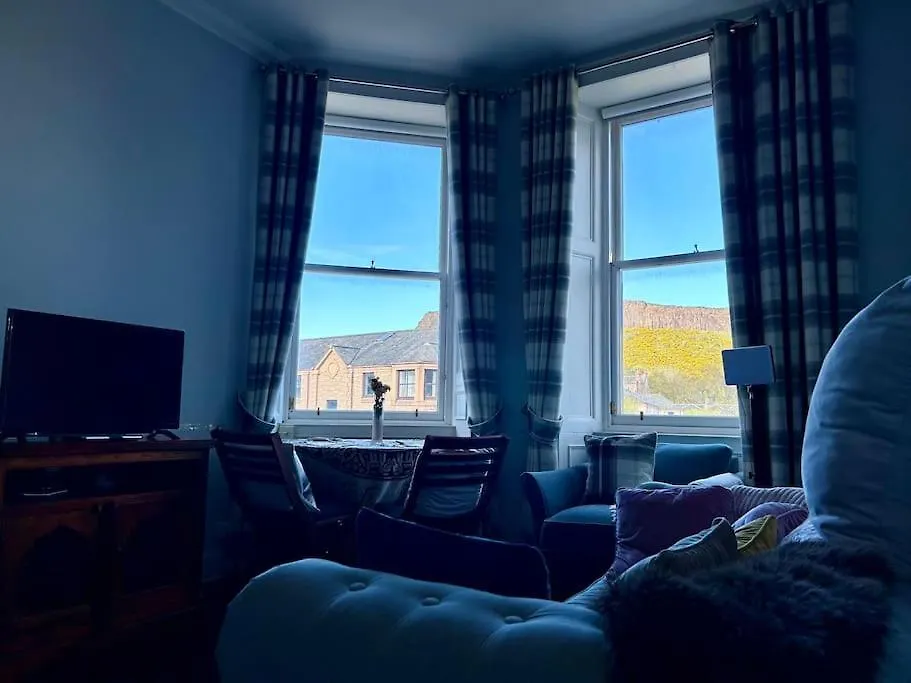 Edinburghs Arthurs Seat View Apartment